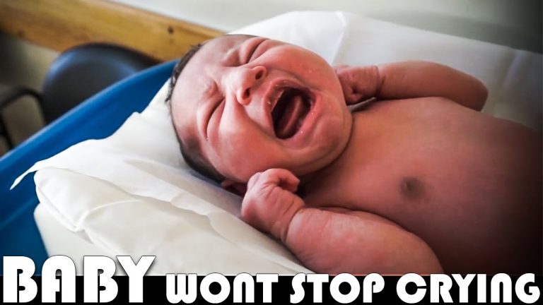 Read more about the article BABY WON’T STOP CRYING – FAMILY IN PORTUGAL DAILY VLOG (ADITL EP440)
