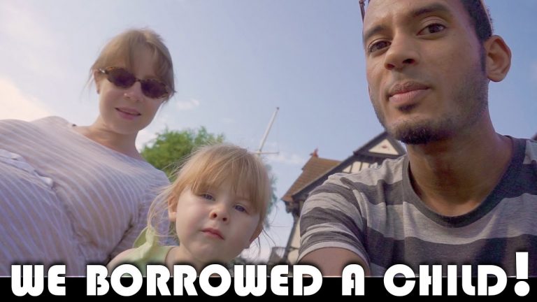 Read more about the article WE BORROWED A CHILD! – MOVING TO PORTUGAL DAILY VLOG (ADITL EP388)