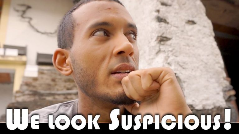 Read more about the article WE LOOK SUSPICIOUS! – LIVING IN PORTUGAL DAILY VLOG (ADITL EP416)